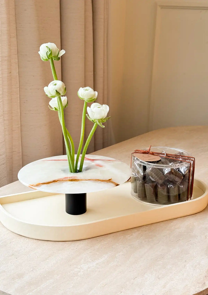 Ramadan - Full Moon Gift Set - 1KG of Chocolates and Flowers