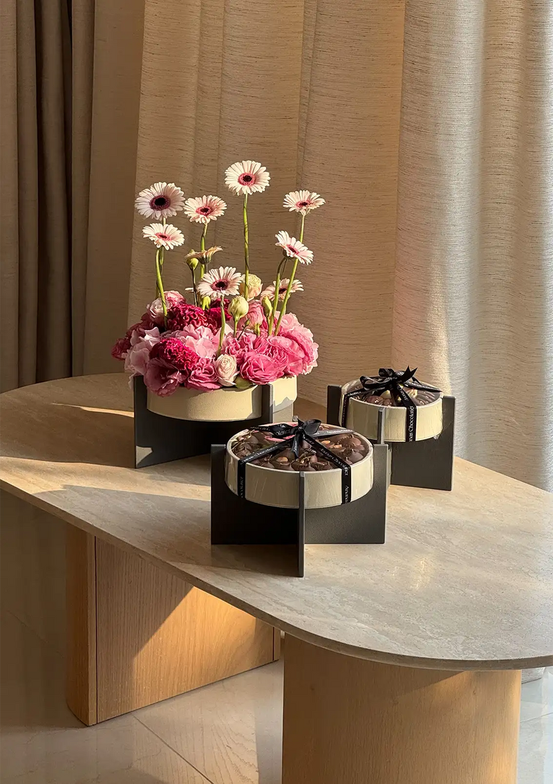 3 Set Luxe Trays | Premium Flowers & Chocolate Gifting Set